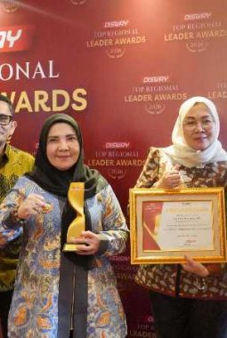 ‎Wali Kota Bandar Lampung Raih Penghargaan Disway Top Regional Leader Awards 2026