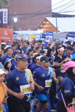 Ribuan Langkah Warnai Hari Bhayangkara ke-80, 5.745 Pelari Ramaikan Bhayangkara Half Marathon 2026