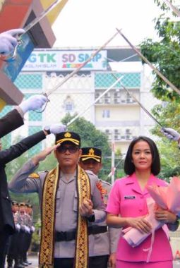 Pedang Pora Sambut Kombes Herbin Sianipar, Babak Baru Kepemimpinan di Polresta Bandar Lampung